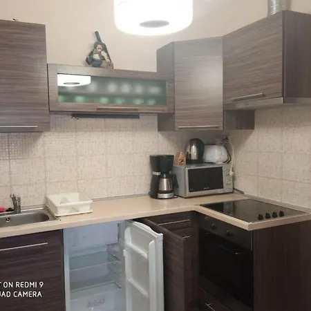 Besenyei Apartman Sarvar Exterior photo