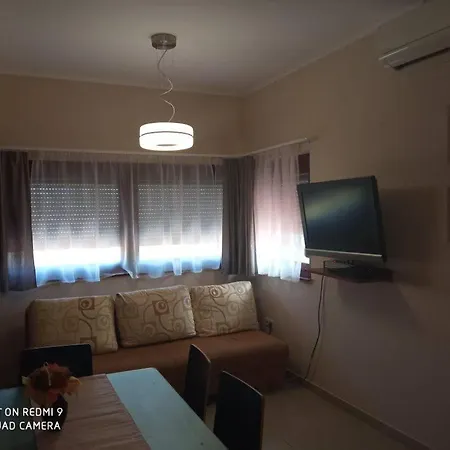 Besenyei Apartman Sarvar Exterior photo